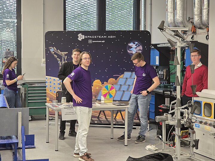 Zdjęcia z Wydarzenia Dni Otwarte